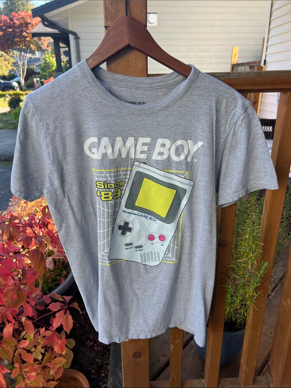 Official Nintendo Game Boy "Since '89" Vintage Graphic T-Shirt Size M